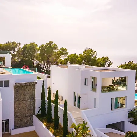 Julia - Cala Moli Ibiza